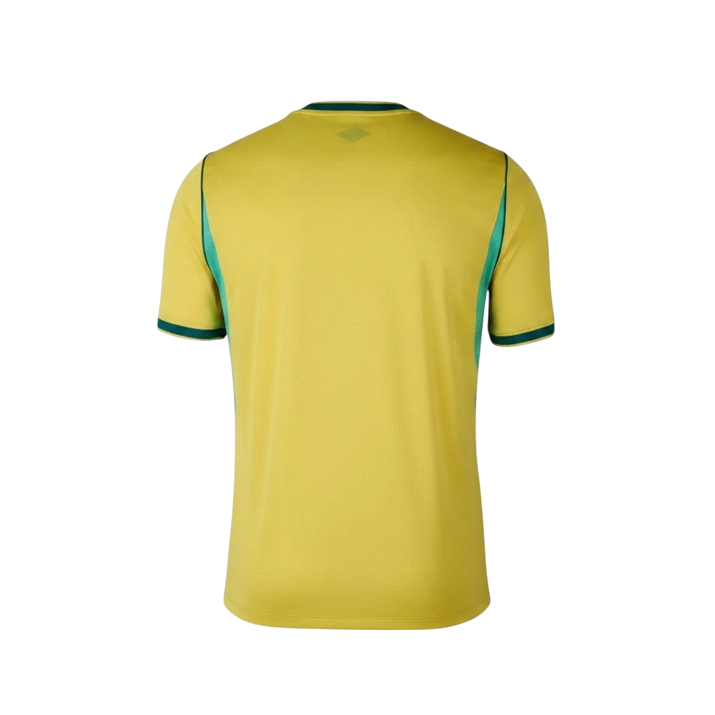Camiseta de fútbol amarilla de Brasil de la primera equipación de CeFutShop con detalles verdes en cuello y mangas.