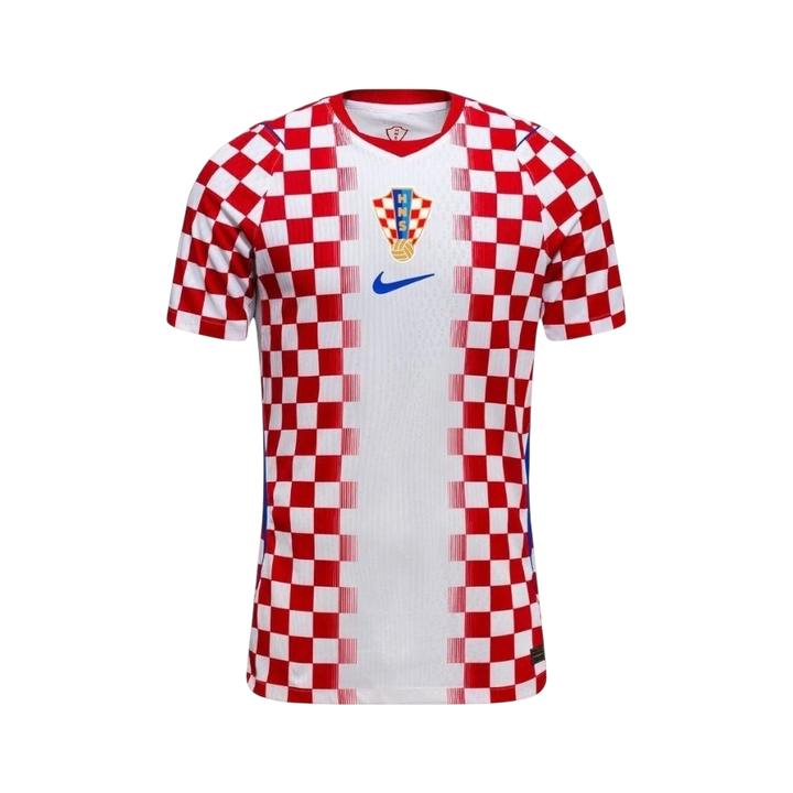 Camiseta de fútbol de Croacia 1ª equipación 2026 de CeFutShop, con diseño de cuadros rojos y blancos, cuello redondo y logo de Nike.
