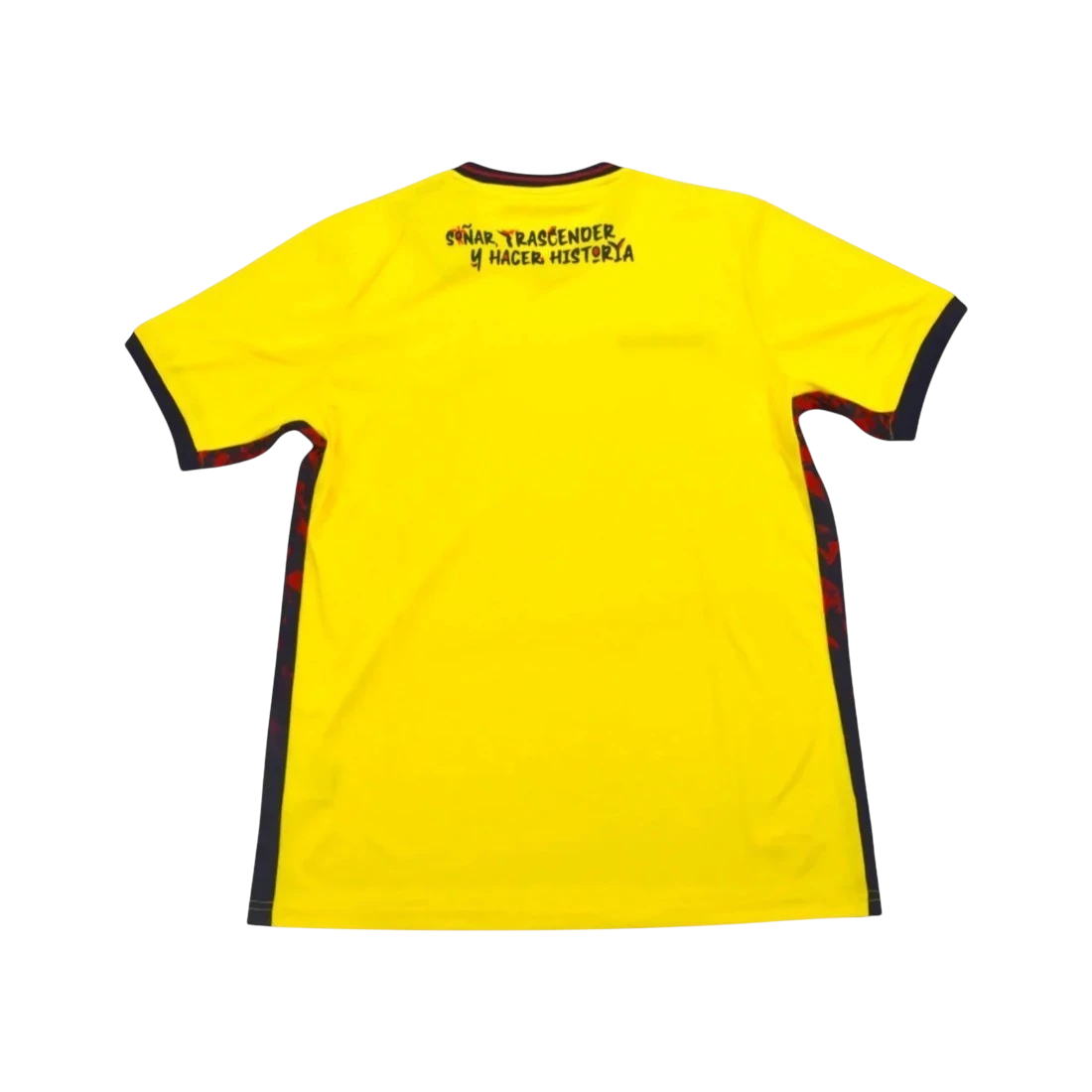 Camiseta de fútbol amarilla de la 1ª equipación de Ecuador 2026 de CeFutShop con detalles rojos y negros en los laterales y cuello.