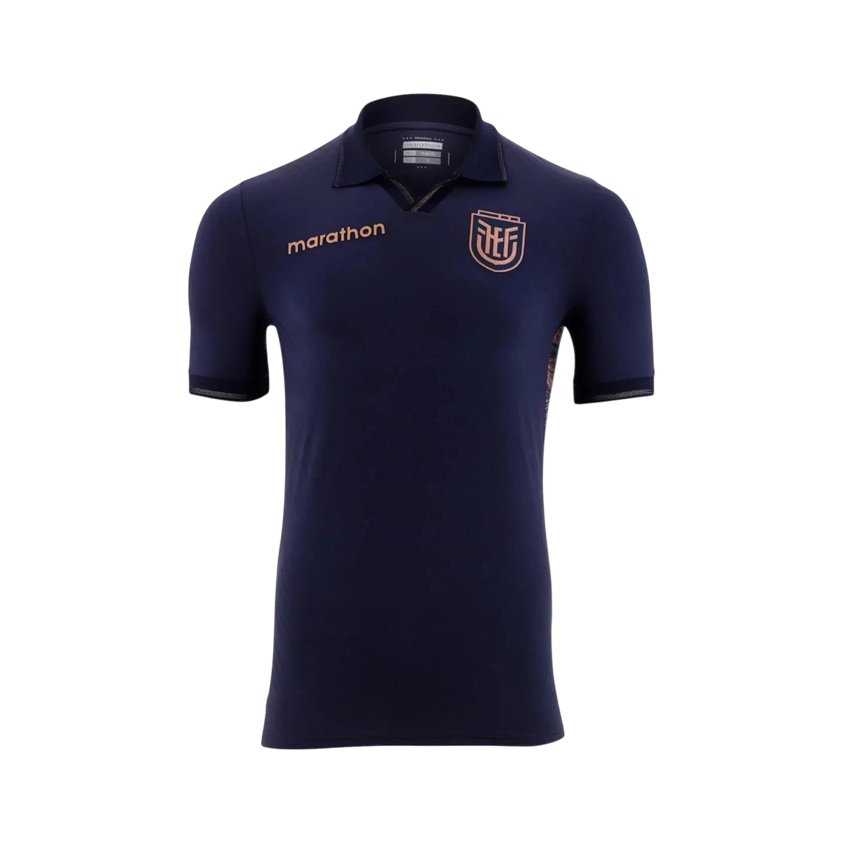 Camiseta de fútbol azul marino de la 2ª equipación de Ecuador 2026 de CeFutShop con logo de Marathon y escudo de la federación en cobre.