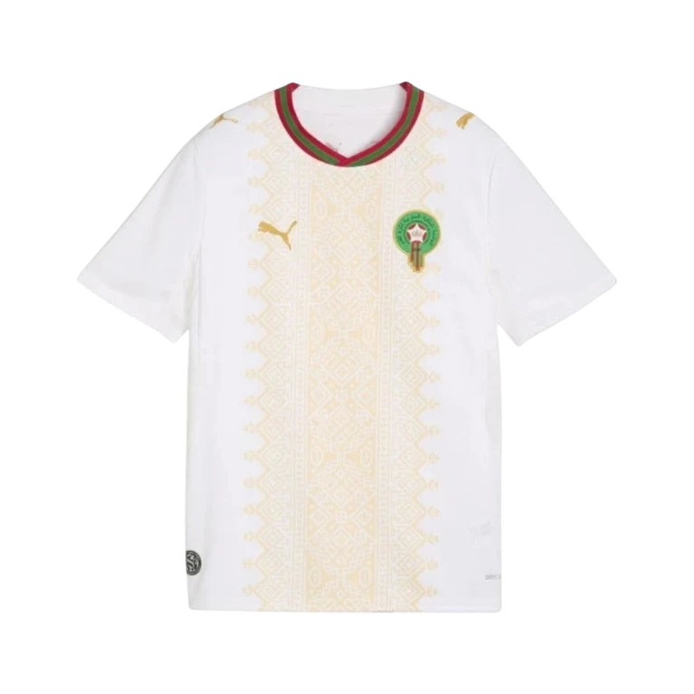 Camiseta de fútbol blanca de Marruecos 2ª equipación 2026 de CeFutShop con cuello verde y rojo y detalles dorados.